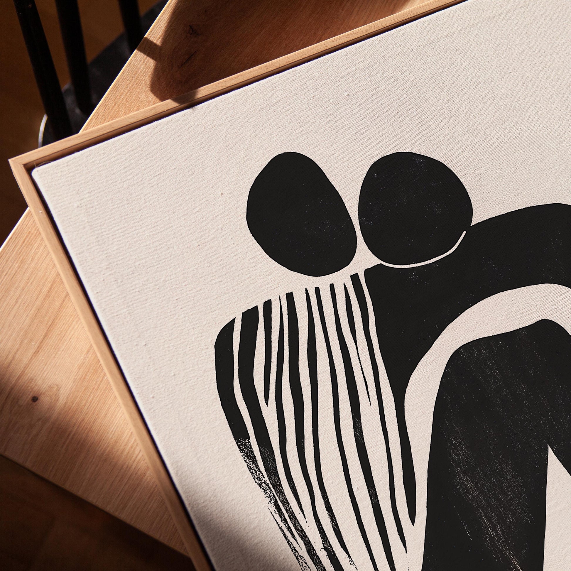 Abstract Canvas Wall Art Black and White Minimalist Couple Embrace Modern Figurative Framed Print